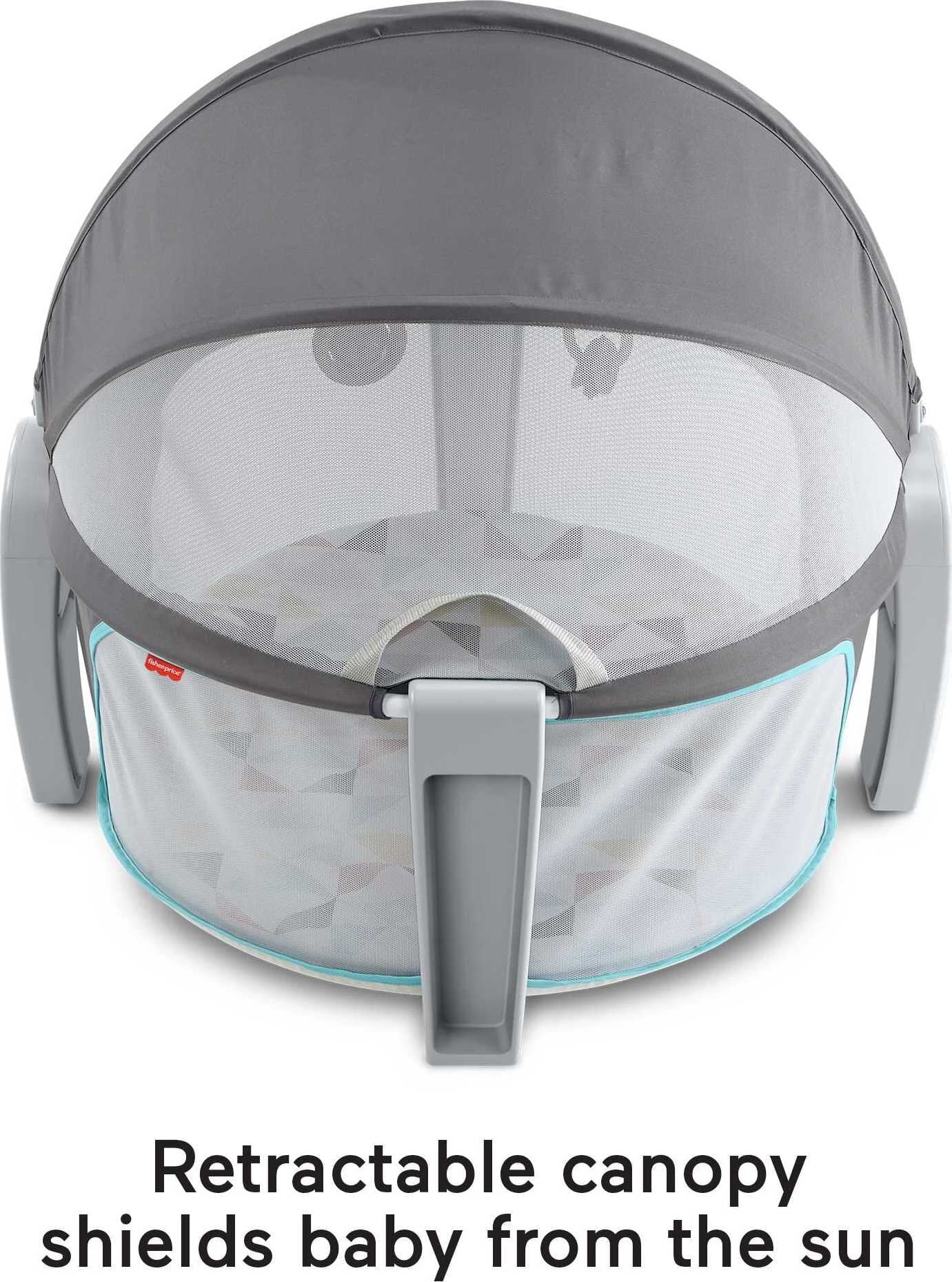 Portable Bassinet and Play Space with Toys L367