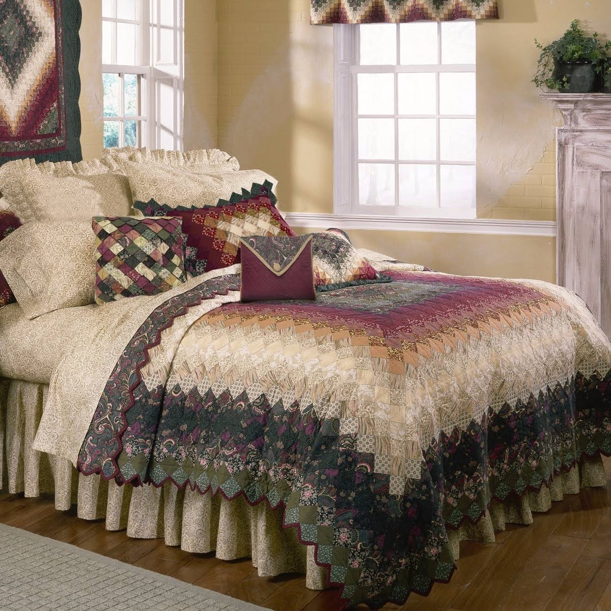 Cotton Pieced Quilt - Full/Queen A4587