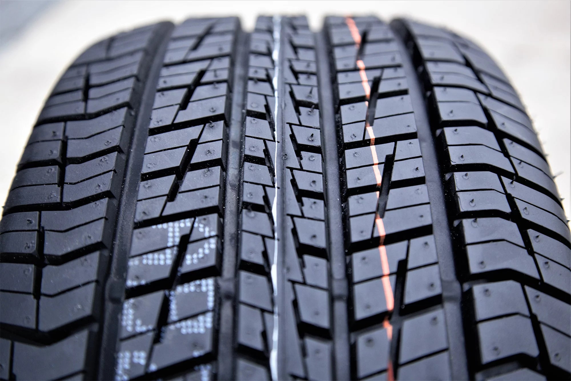 275/60R15 107S All Season Tire Z559729