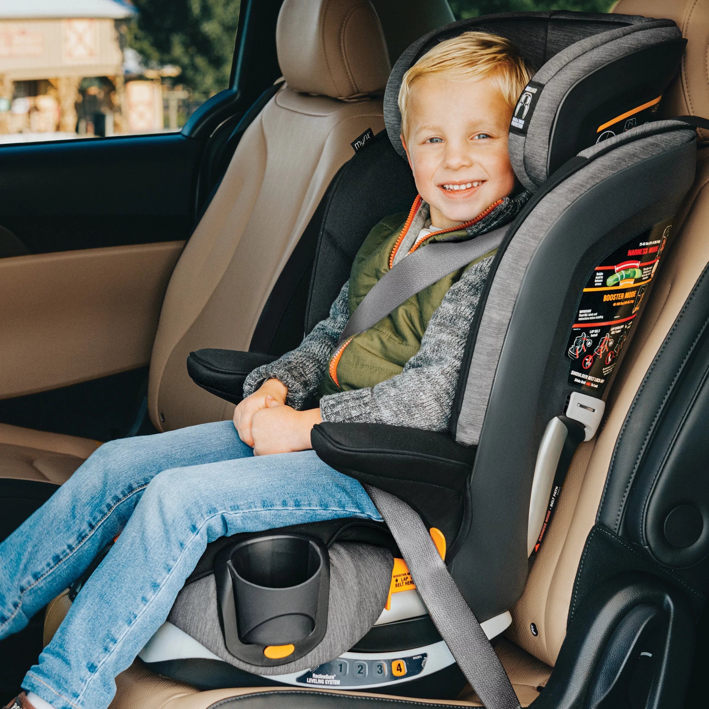 Black Harness + Booster Car Seat S30190