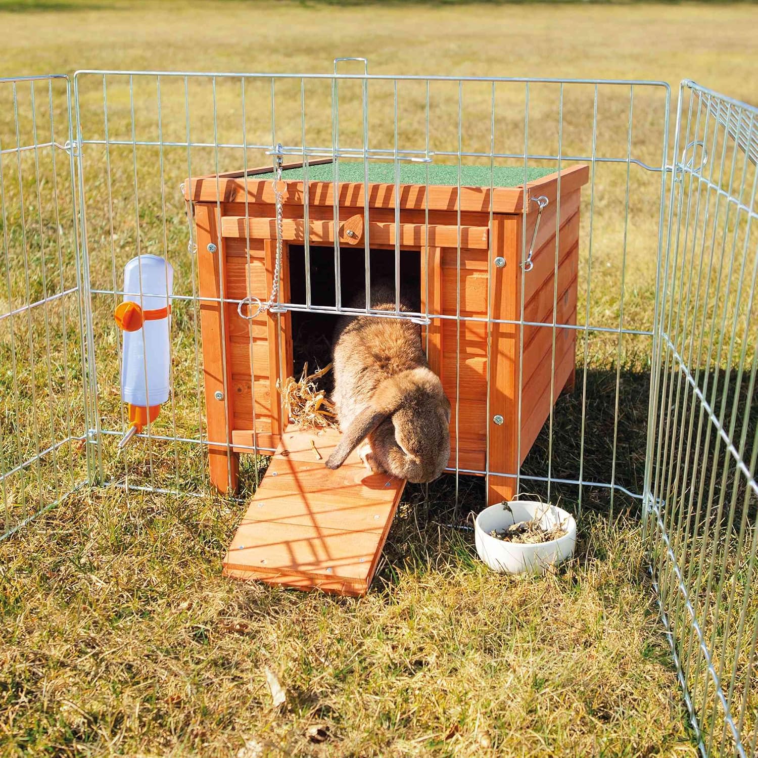 Brown Wooden Small Pet House D620948