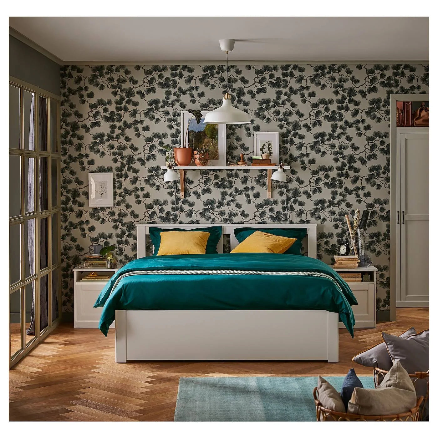 White Full/Double Bed Frame D26223