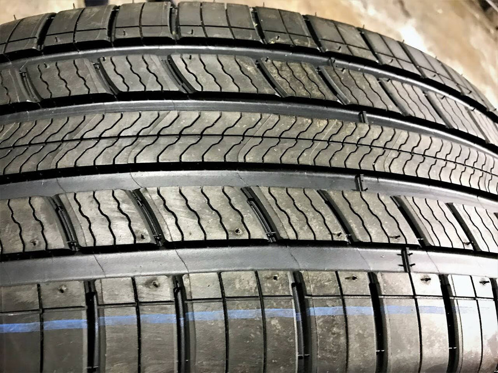 285/45R22 114H XL Tire H50768