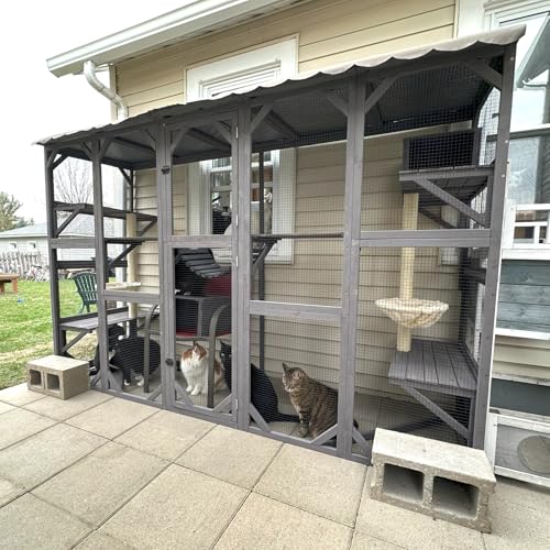 Outdoor Wooden Cat Enclosure with Scratching Posts B11408