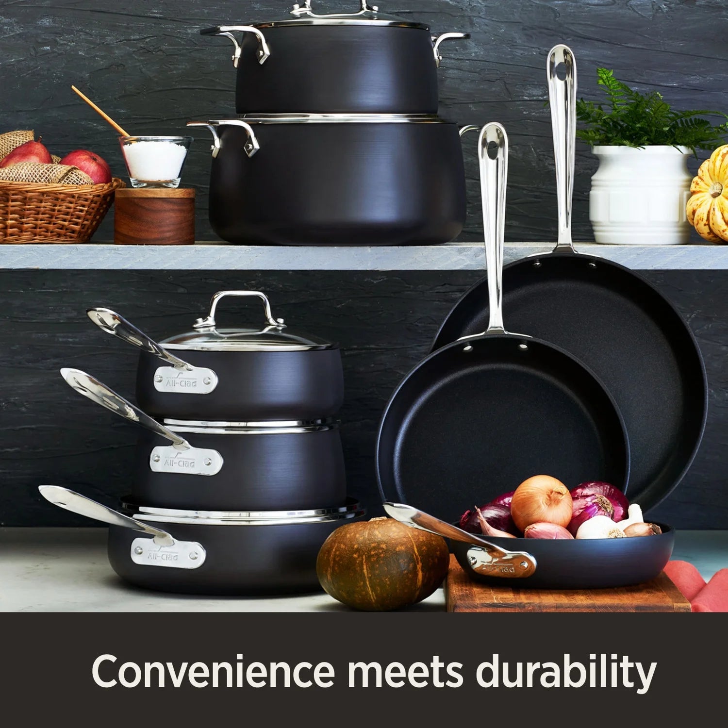 4-Quart Black Nonstick Hard Anodized Saute Pan M90214