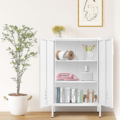 White Metal Storage Cabinet with 2 Doors and 2 Adjustable Shelves Y897020