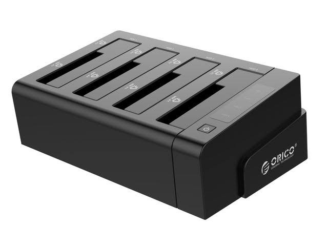 4 Bay USB 3.0 SATA Hard Drive Docking Station for 2.5 inch & 3.5 inch HDD Black U207277
