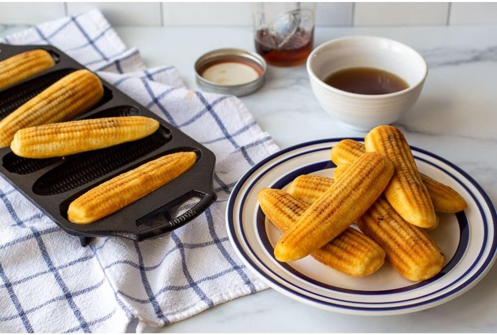 Cast Iron Cornstick Pan N525