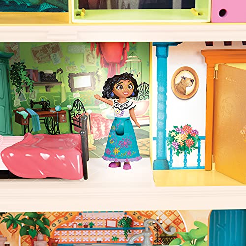 Magical Madrigal House Playset with Mirabel Doll & 14 Accessories A323